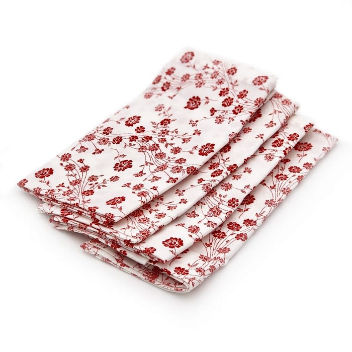 Ungifuni Shweshwe Serviettes Red handmade flower pattern serviettes